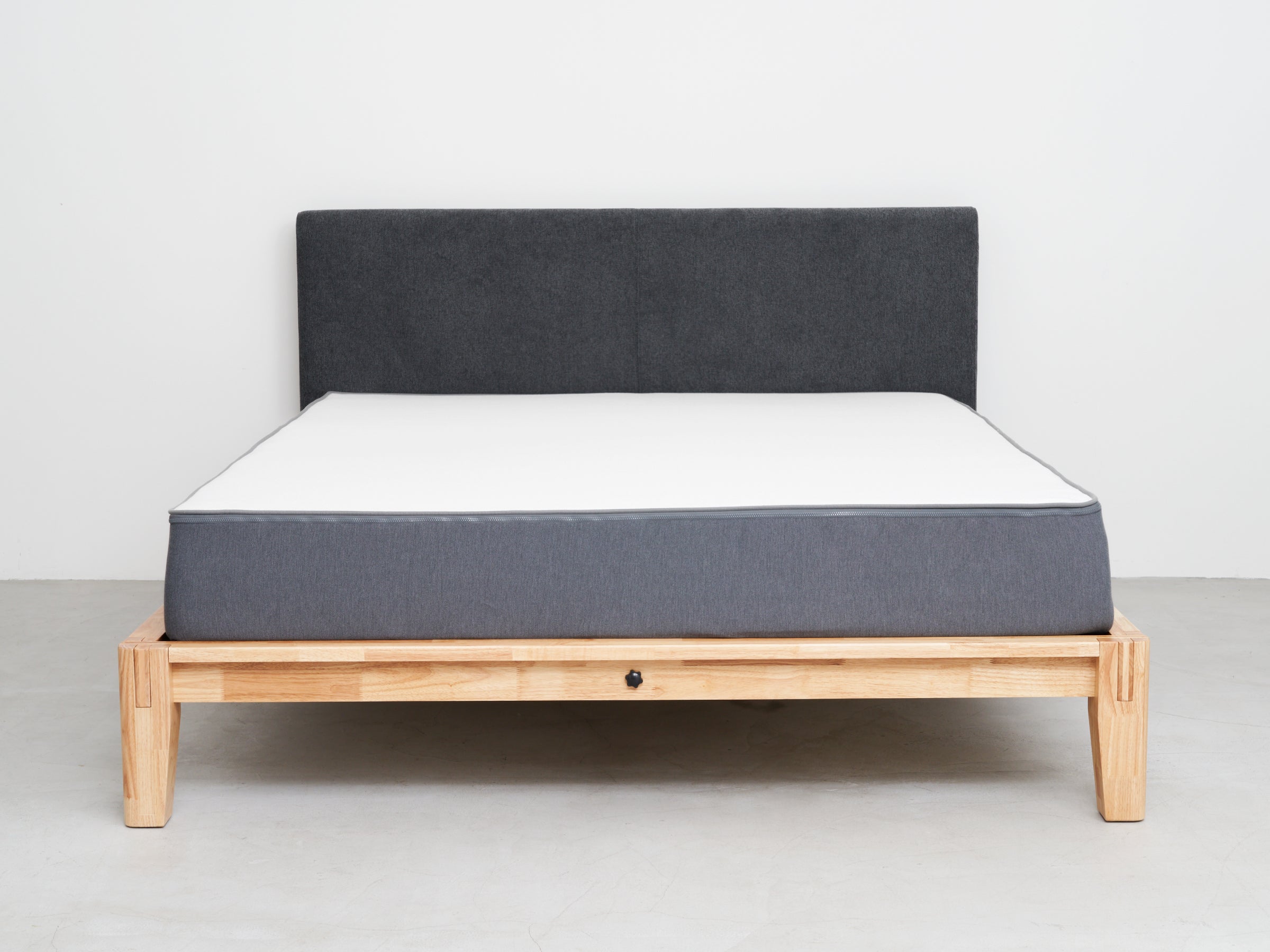 guguベッドフレーム