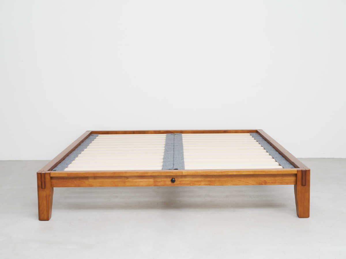 ブラウンのリサイズフレーム